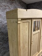 style Antique pine cabinet/wardrobe in wood, European