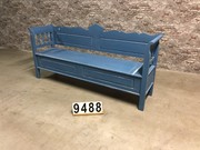 style Antique pine gardenbench/bench in wood, European 20th century
