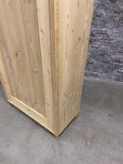 Country style Antique pine cabinet/wardrobe in wood, European 20th century