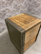 style Industrial retro vintage cabinet in wood/metal, European