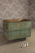 style Industrial retro vintage cart/trolley in wood/metal, European