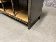style Industrial retro vintage counter/sidetable in wood/metal, European