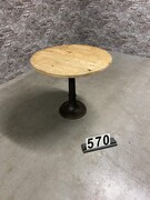 style Industrial retro vintage round table in wood/metal, European