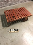 style Industrial retro vintage table/pallet table in wood/metal, European