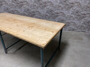 style Industrial retro vintage table/sidetable in wood/metal, European