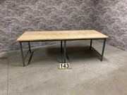 style Industrial retro vintage table/sidetable in wood/metal, European