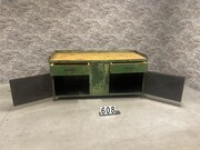 style Industrial retro vintage workbench/desk/sidetable in wood/metal, European