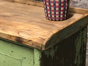 style Industrial retro vintage workbench/desk/sidetable in wood/metal