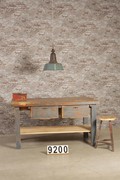 style Industrial retro vintage workbench/desk/sidetable in wood/metal, European