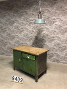style Industrial retro vintage workbench/desk/sidetable in wood/metal, European