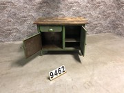 style Industrial retro vintage workbench/desk/sidetable in wood/metal, European