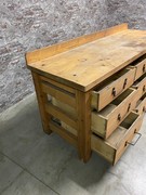 style Industrial retro vintage workbench/desk/sidetable in wood/metal, European