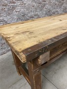 style Industrial retro vintage workbench/desk/sidetable in wood/metal, European