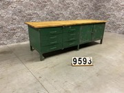 style Industrial retro vintage workbench/desk/sidetable in wood/metal, European