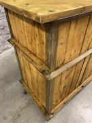 style Industrial retro vintage workbench/desk/sidetable in wood/metal, European