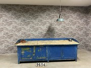 style Industrial retro vintage workbench/desk/sidetable in wood/metal, European