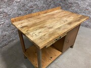 style Industrial retro vintage workbench/desk/sidetable