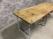 style Industrial retro vintage workbench/desk/sidetable
