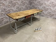 style Industrial retro vintage workbench/desk/sidetable