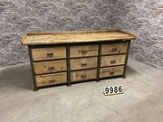 style Industrial retro vintage workbench/desk/sidetable in wood/metal, European