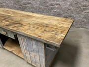 style Industrial retro vintage workbench/desk/sidetable in wood 20th century