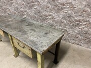 style Industrial retro vintage workbench/desk/sidetable in Metal, European