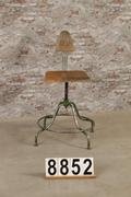 style Industrial vintage chair/stool in wood/metal, European