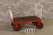 style Industrial vintage retro trolley/cart in Metal, European