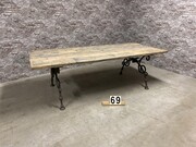 style Industrial vintage table/diningtable/gardentable in wood/metal, European