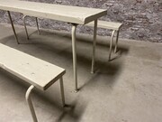 style Retro vintage garden table and benches in wood/metal
