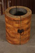 style Retro vintage mall in wood/metal, European